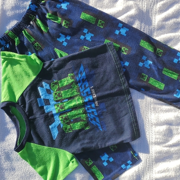 *SOLD*Toddler Boys Minecraft Pajama Set - Picture 6 of 6